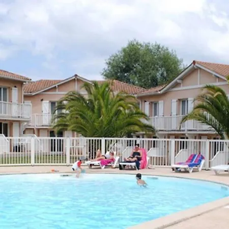 Charmante Maison De T3 Dans Avec Piscine Holiday home