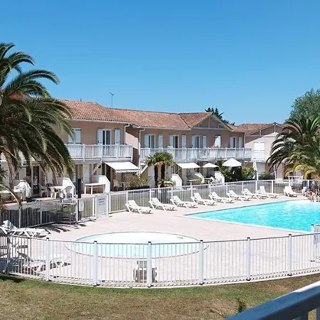 Charmante Maison De T3 Dans Avec Piscine Anglet